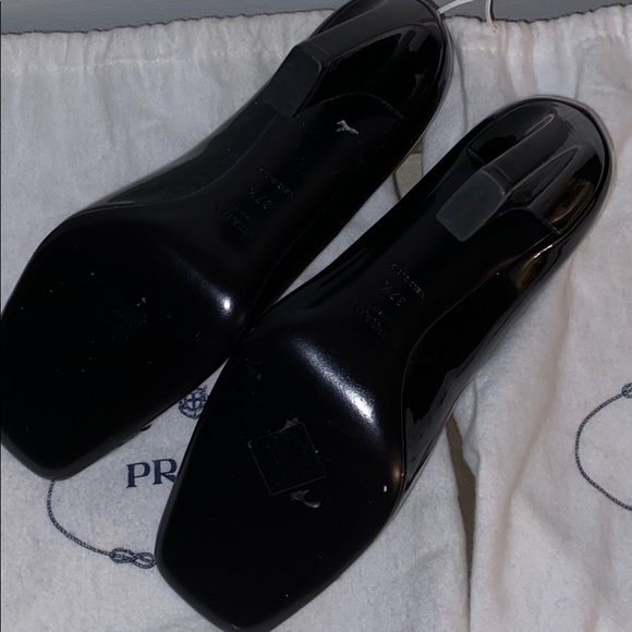 β€οΈAuthentic Prada heels - Picture 7 of 10